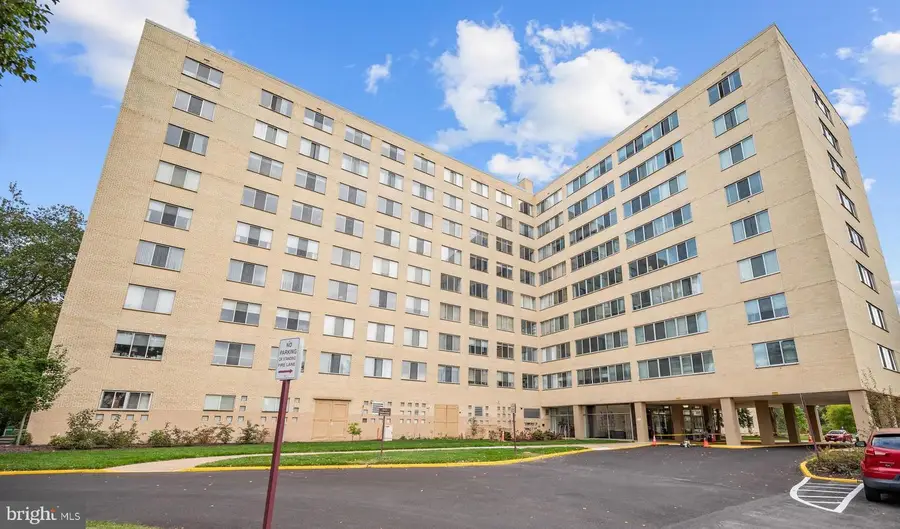 6631 Wakefield Dr #819, Alexandria, VA 22307 - #3