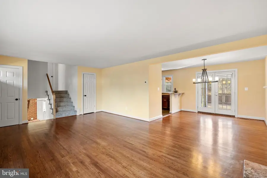 1726 Baldwin Dr, McLean, VA 22101 - #3