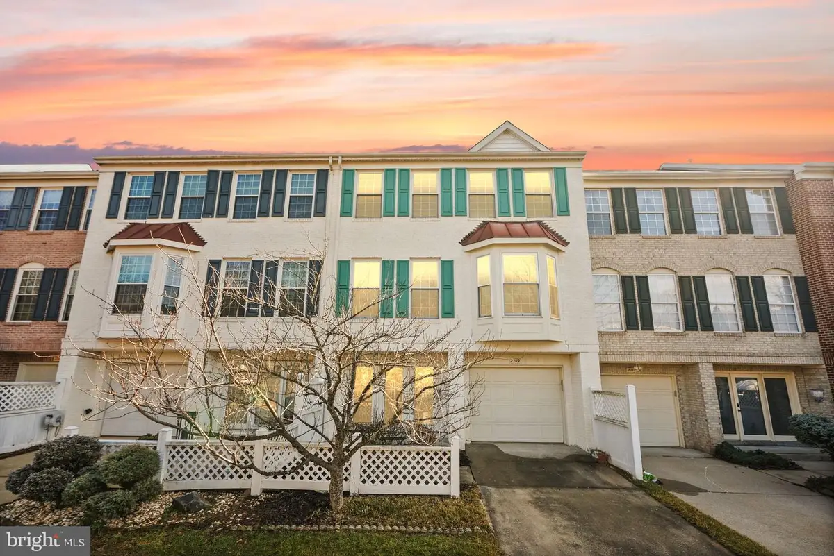 2709 Baronhurst Dr, Vienna, VA 22181 - #1