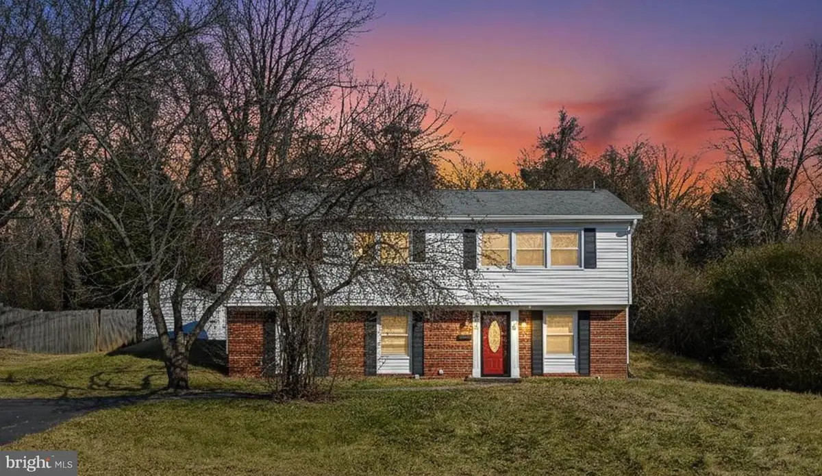 6511 Carriage Dr, Alexandria, VA 22310 - Image #1