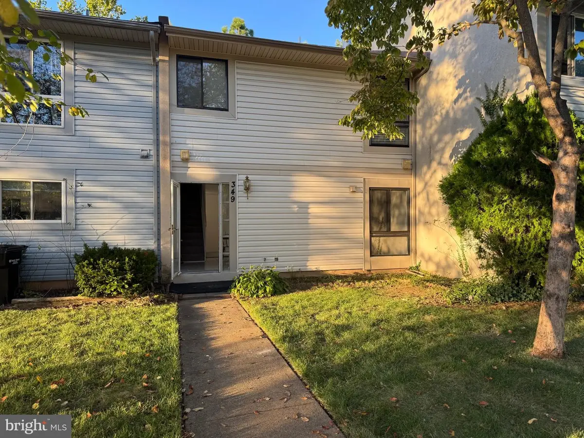 349 Reneau Way, Herndon, VA 20170 - Image #1