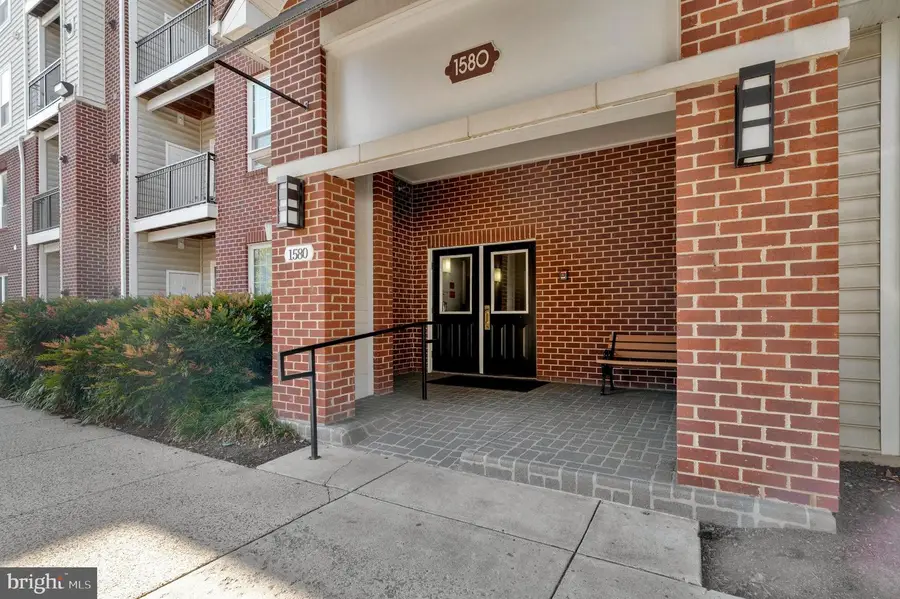1580 Spring Gate Dr #4111, McLean, VA 22102 - Image #3