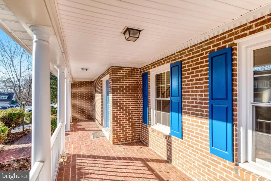 13910 Stonefield Ln, Clifton, VA 20124 - Image #3