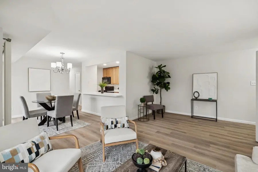 8006 Chanute Pl #17/8, Falls Church, VA 22042 - Image #3