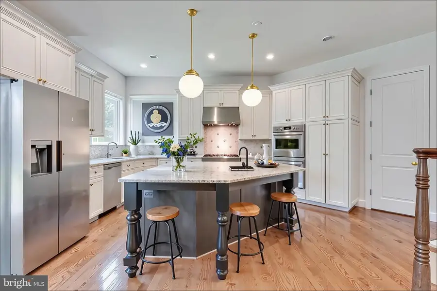 10002 Courthouse Rd, Vienna, VA 22181 - Image #2