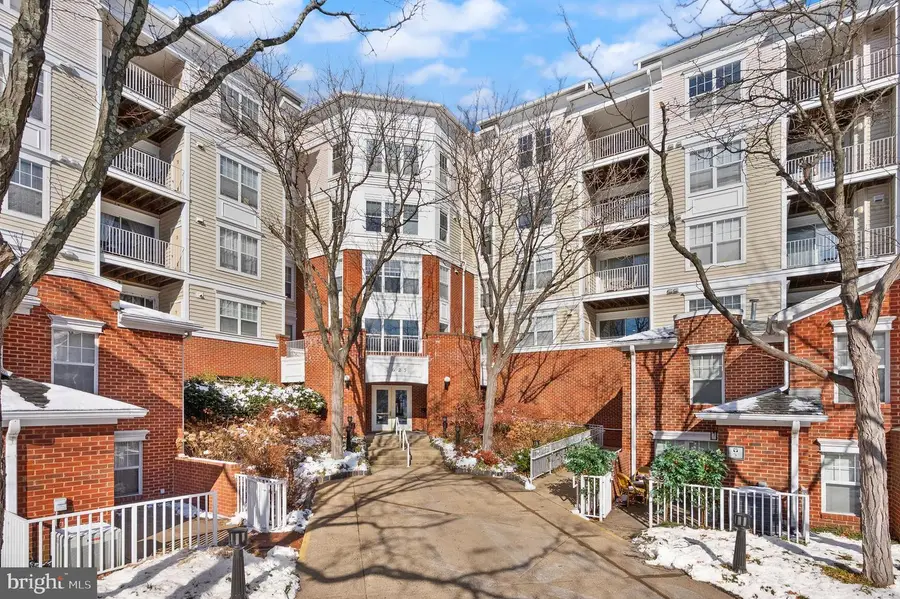 1625 International Dr #305, McLean, VA 22102 - #3