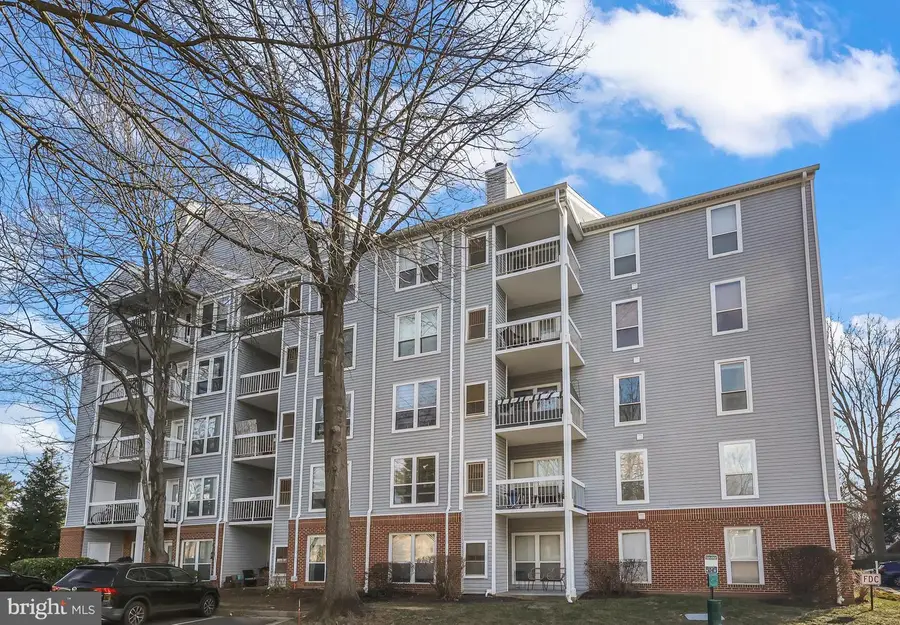 3175 Summit Square Dr #5-e3, Oakton, VA 22124 - Image #2