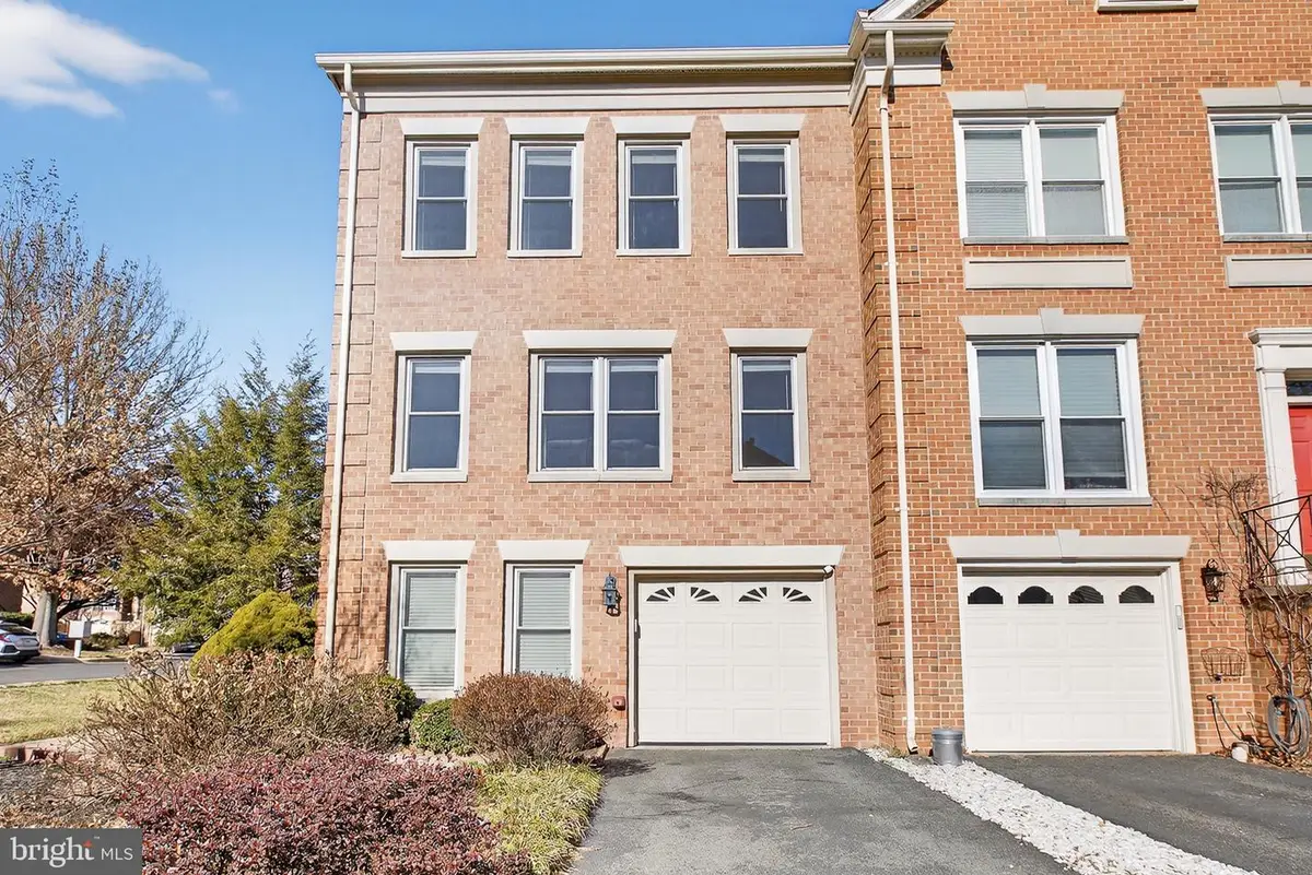 14348 Winding Woods Ct, Centreville, VA 20120 - Image #1