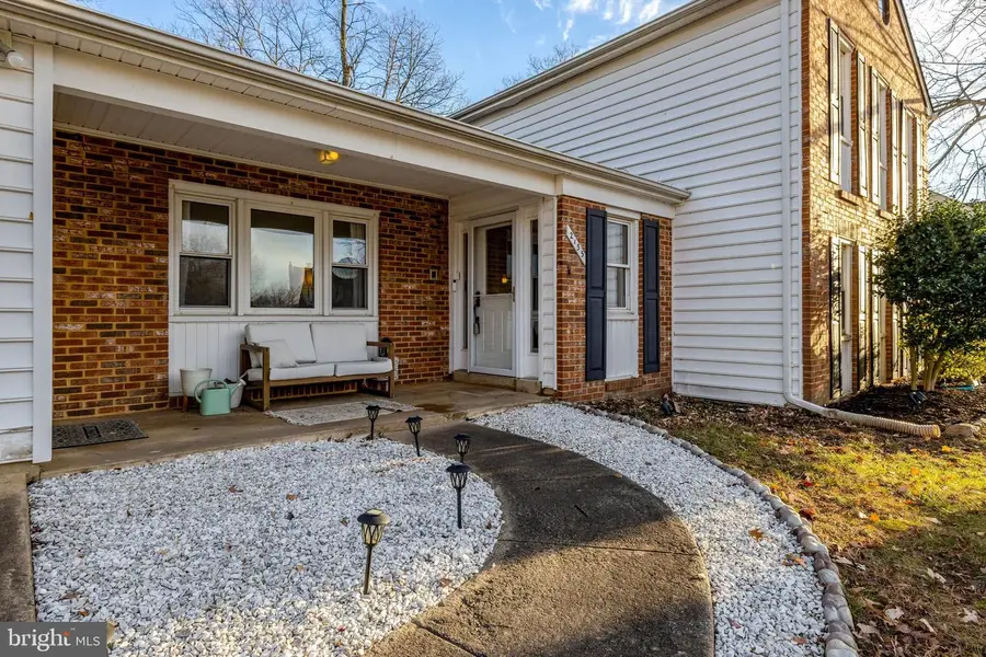 2155 Veenendaal Ct, Herndon, VA 20170 - Image #2