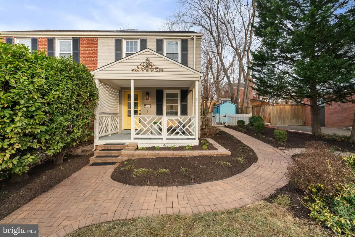 5915 Edgehill Dr, Alexandria, VA 22303 - Image #1