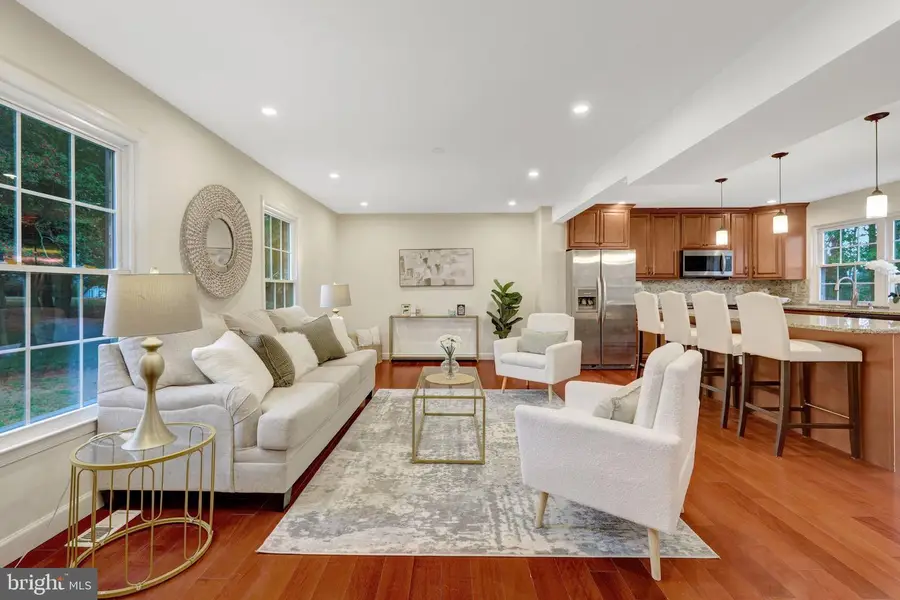 1827 Post Oak Trl, Reston, VA 20191 - Image #3