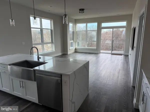 1761 Old Meadow Rd #517, MCLEAN, VA 22102