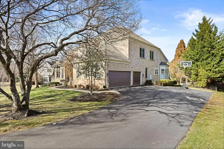 1411 Woodhurst Blvd, McLean, VA 22102 - Image #2