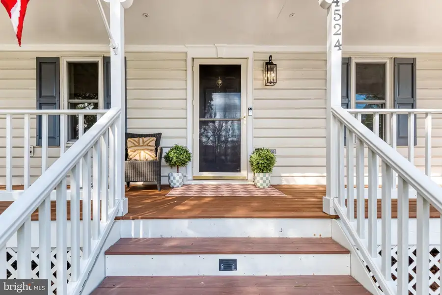 4524 Samuels Pine Rd, Chantilly, VA 20151 - #2