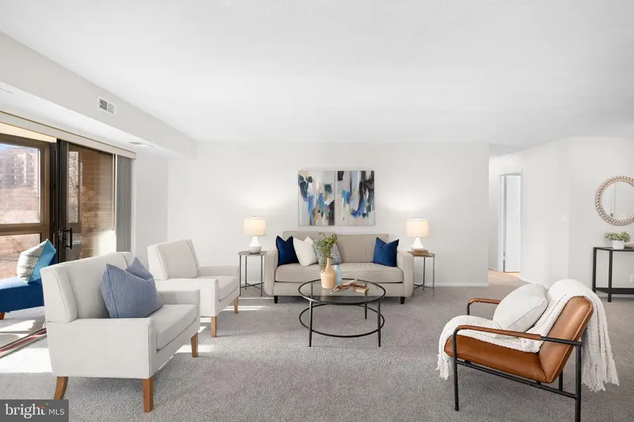 8380 Greensboro Dr #221, McLean, VA 22102 - Image #2