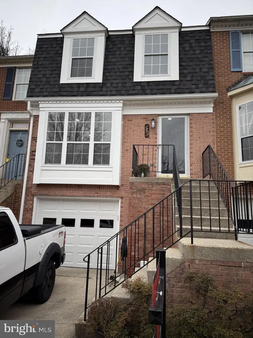 8603 Rocky Gap Ct, Lorton, VA 22079 - Image #1