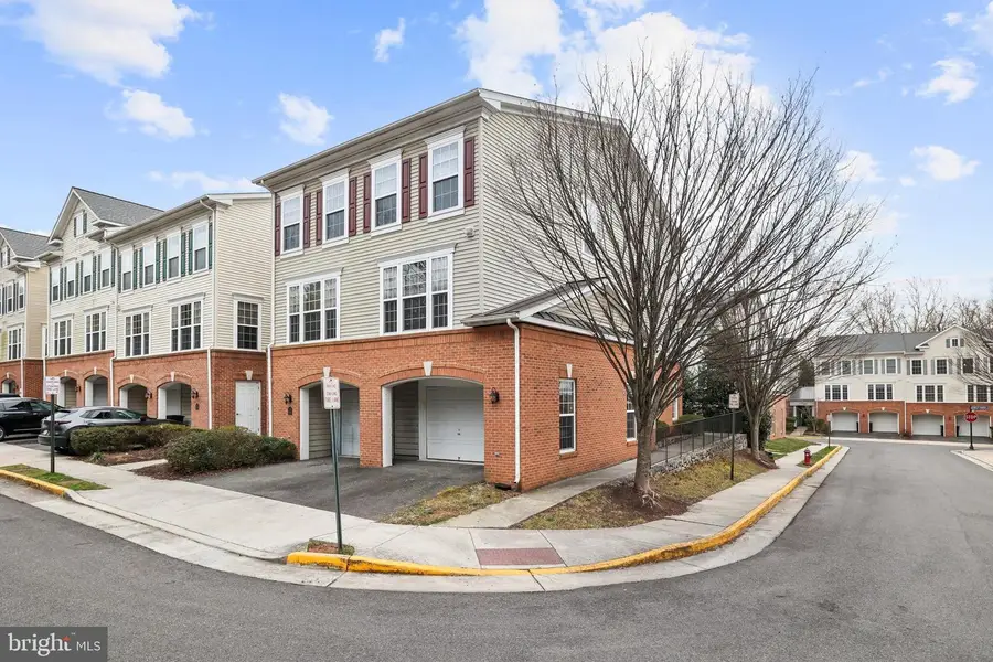 7057 Huntley Run Pl #120, Alexandria, VA 22306 - Image #3