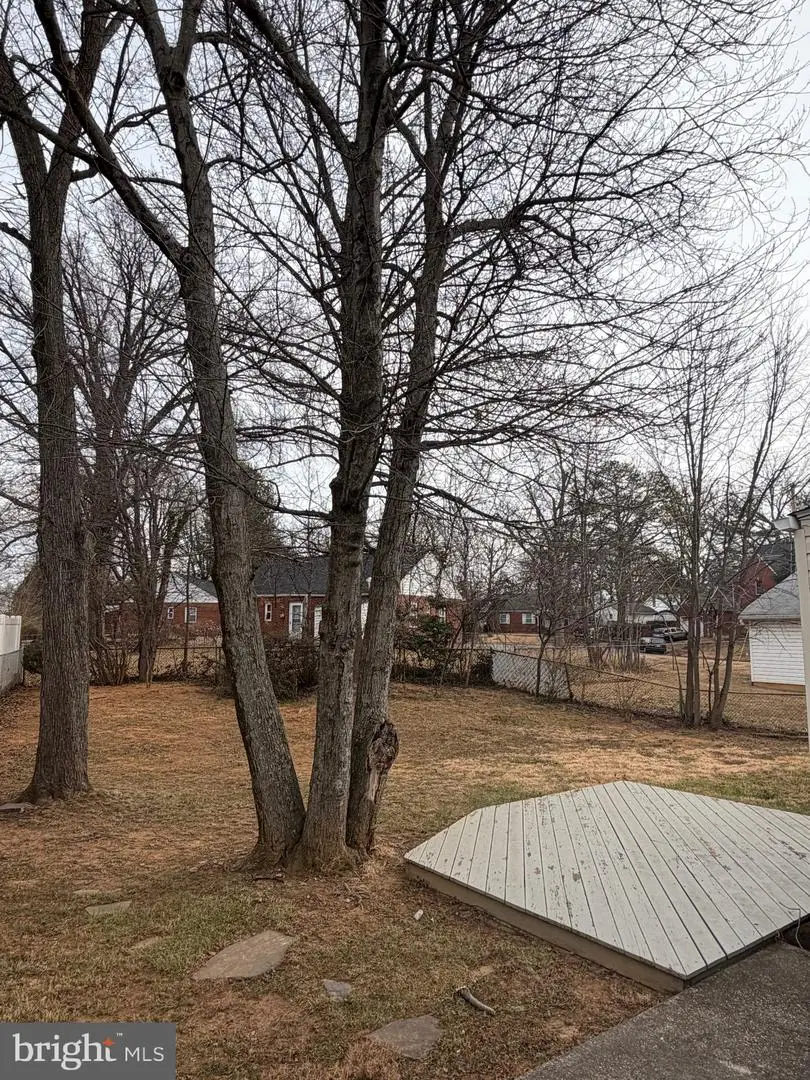 7416 Sportsman Dr, Falls Church, VA 22043 - Image #2