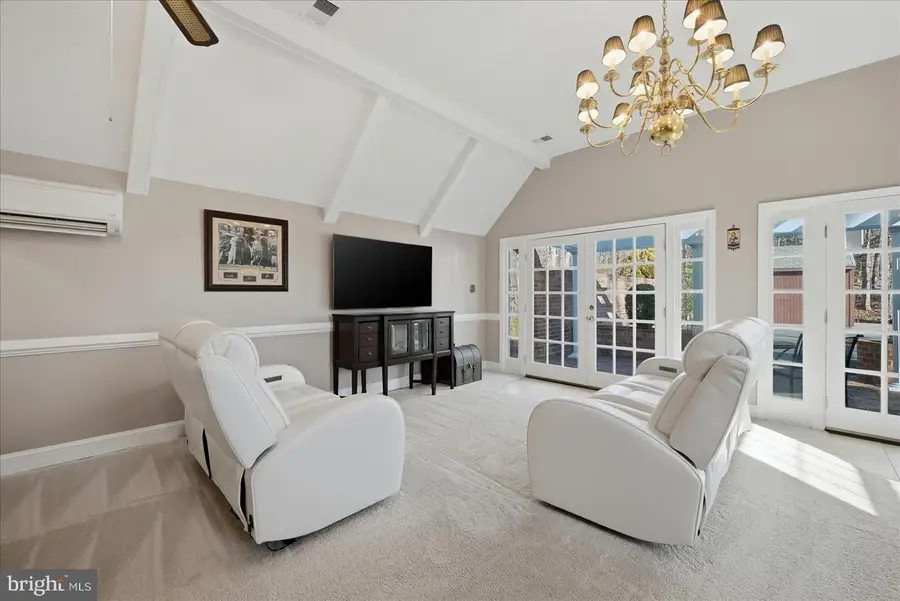 12215 Henderson Rd, Clifton, VA 20124 - Image #3