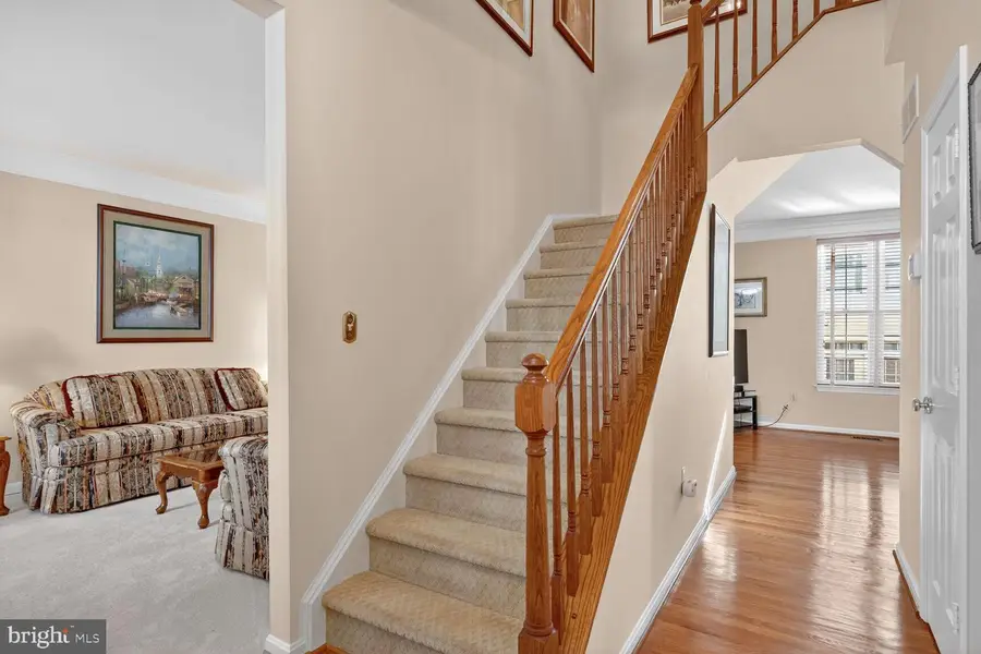 6338 Alderman Dr, Alexandria, VA 22315 - Image #2