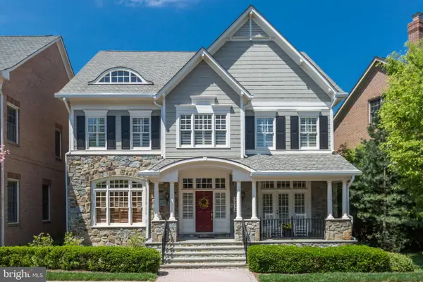 7212 Farm Meadow Ct, MCLEAN, VA 22101