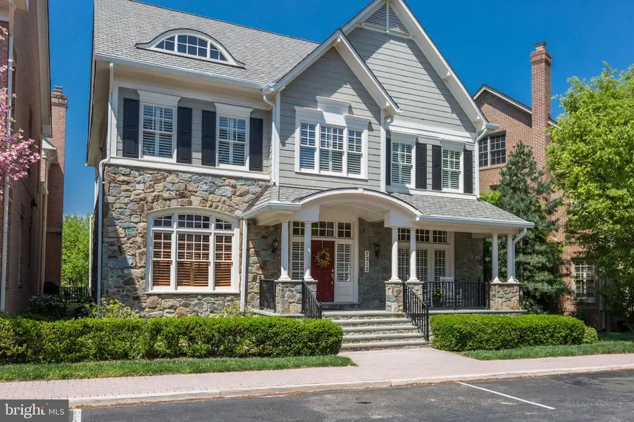 7212 Farm Meadow Ct, McLean, VA 22101 - #3