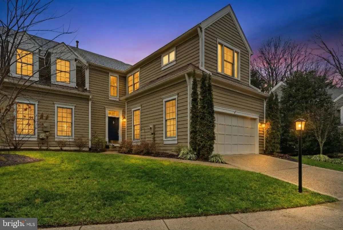 11411 Hollow Timber Ct, Reston, VA 20194 - Image #1