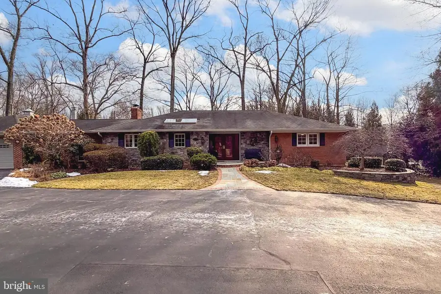 7509 Walton Ln, Annandale, VA 22003 - #2