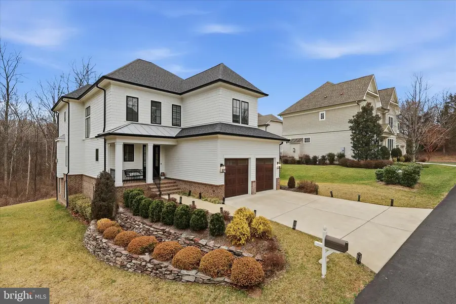 5696 Tunwell Ct, Burke, VA 22015 - Image #2