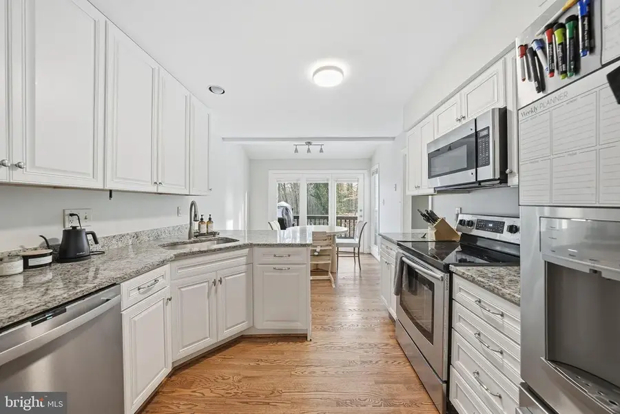 7319 Westmore Dr, Springfield, VA 22150 - #3