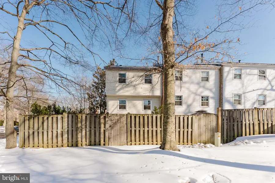 6360 Draco St, Burke, VA 22015 - #3