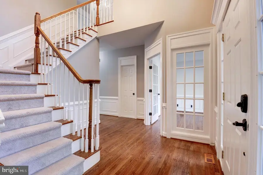 11913 Champion Lake Ct, Herndon, VA 20170 - Image #2