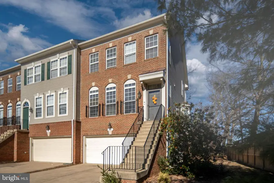 8593 Wyngate Manor Ct, Alexandria, VA 22309 - Image #2