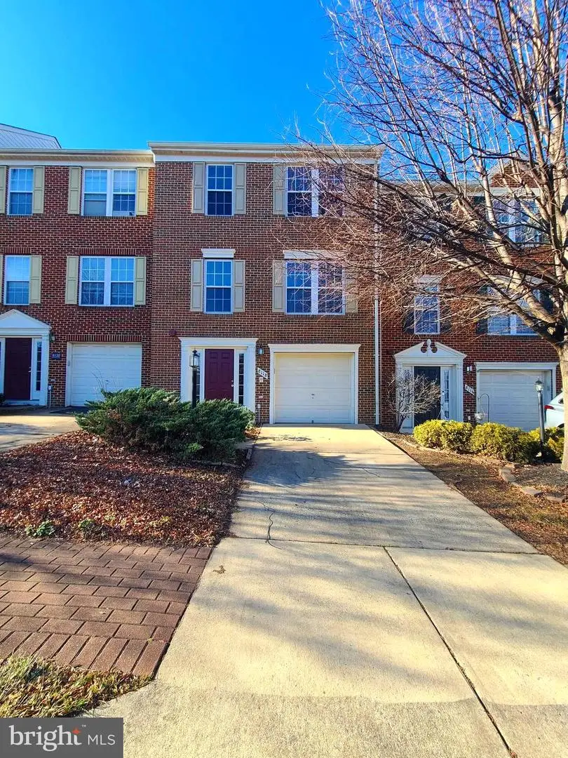 8118 Horseshoe Cottage Cir, Lorton, VA 22079 - Image #1