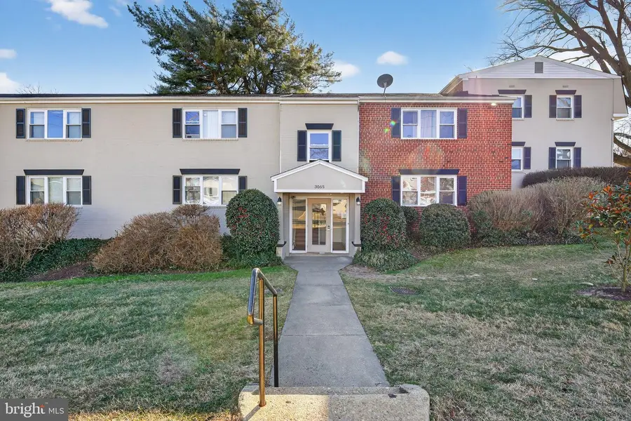 3065 Patrick Henry Dr #102, Falls Church, VA 22044 - Image #2