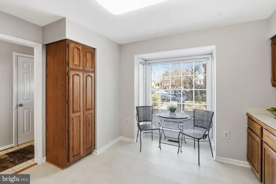 6508 Westmore Ct, Springfield, VA 22150 - Image #2