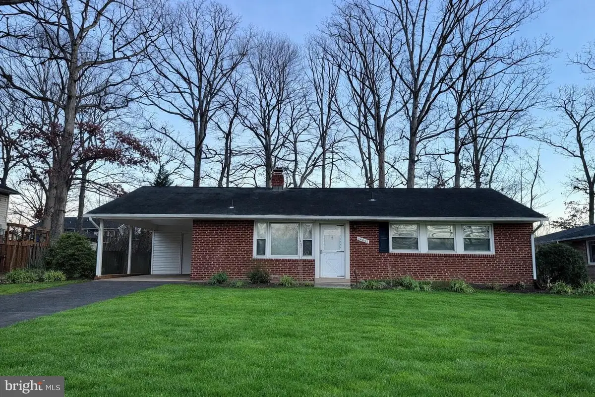 14801 Carlbern Dr, Centreville, VA 20120 - Image #1