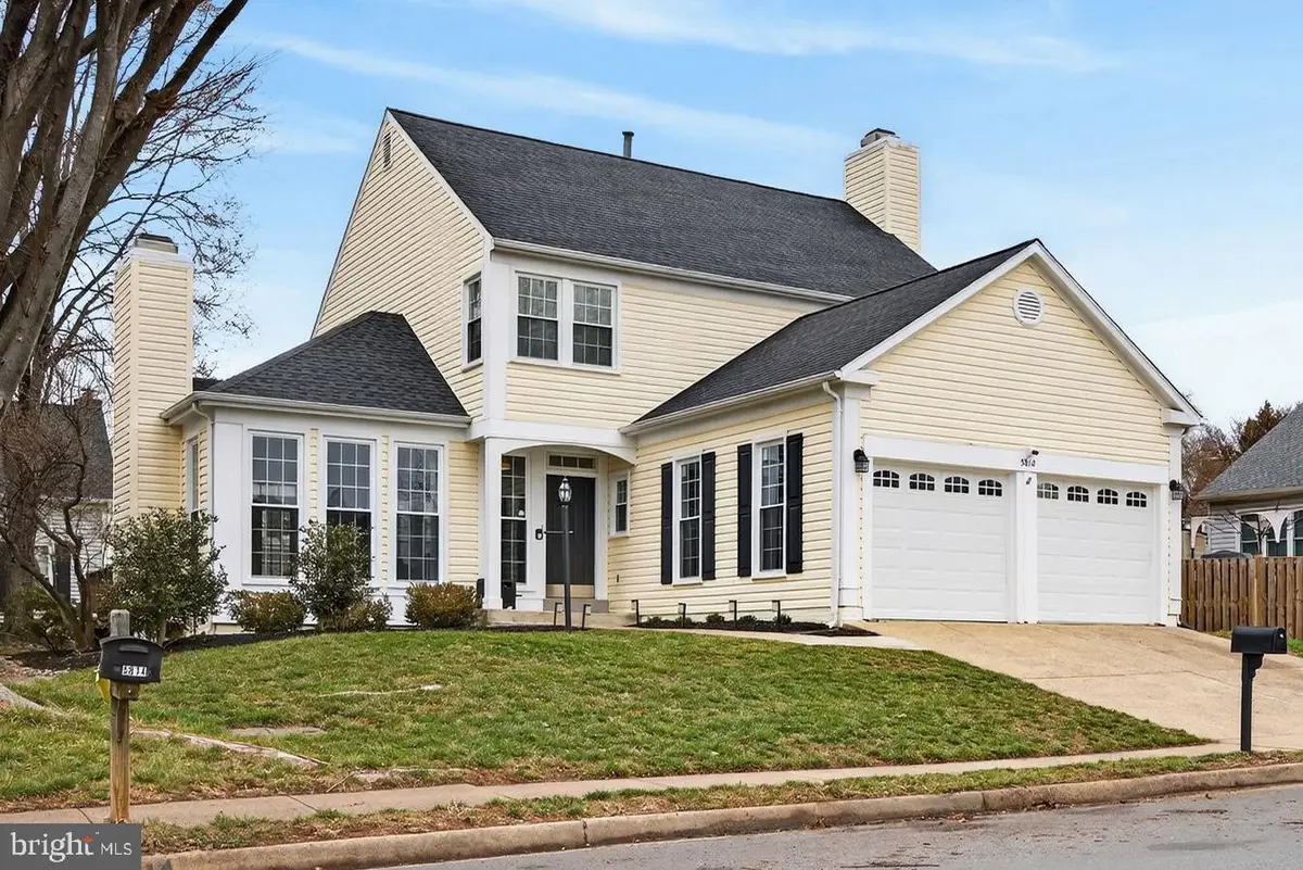 5812 Stone Creek Dr, Centreville, VA 20120 - #1