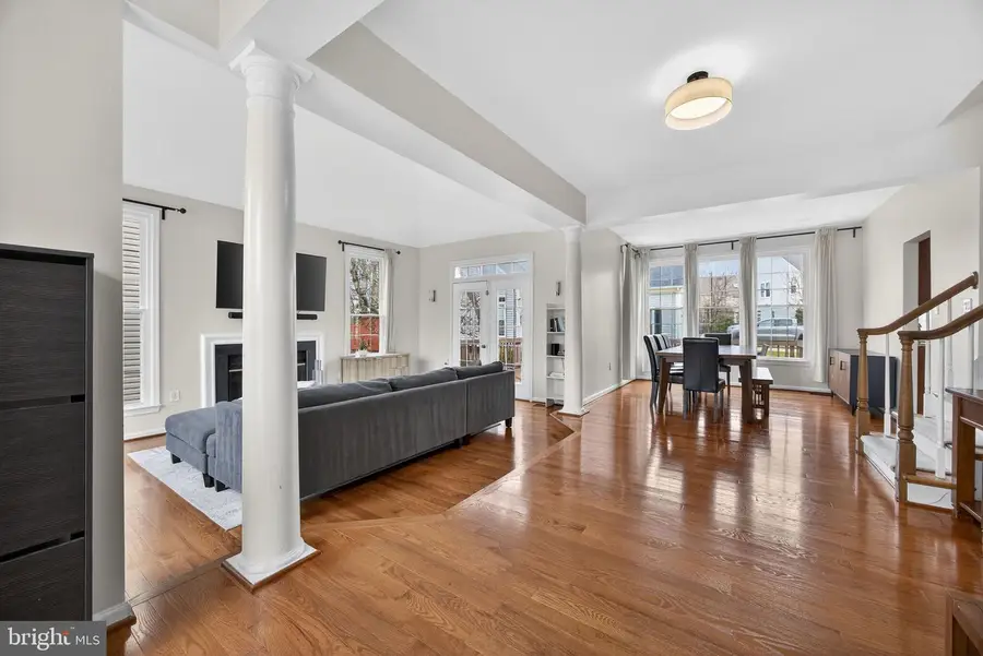 5812 Stone Creek Dr, Centreville, VA 20120 - #3