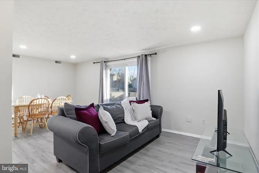 8386 Brockham Dr #f, Alexandria, VA 22309 - Image #3