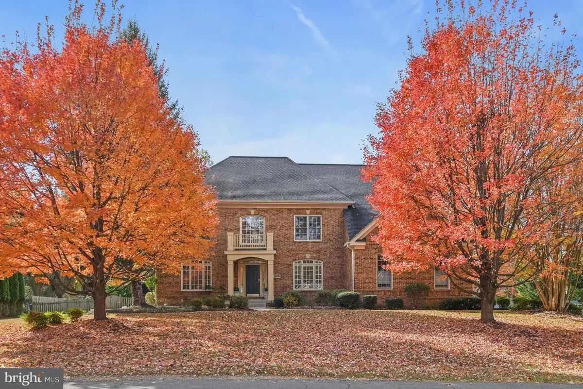 2628 Five Oaks Rd, Vienna, VA 22181 - Image #1