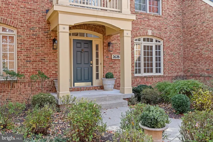 2628 Five Oaks Rd, Vienna, VA 22181 - Image #3