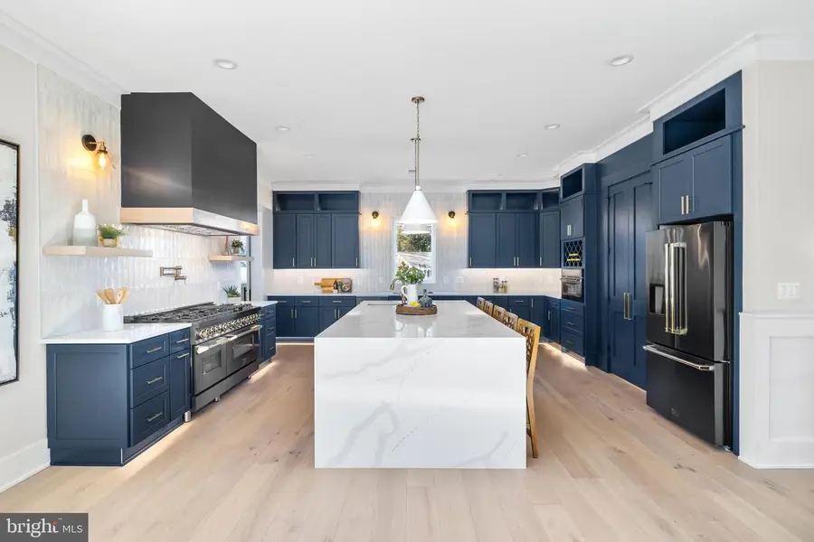 2855 Oak Knoll Dr, Falls Church, VA 22042 - Image #2