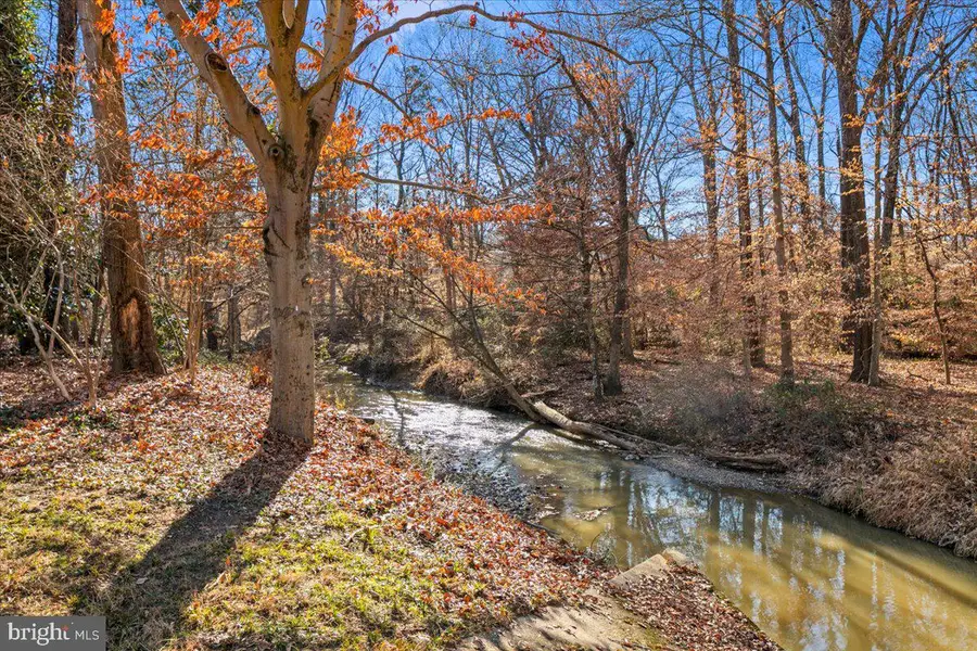 5304 Cedar Ct, Alexandria, VA 22309 - Image #2