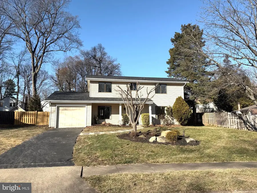 1534 Youngs Point Pl, Herndon, VA 20170 - Image #2