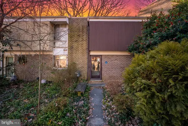 1781 Wainwright Dr, RESTON, VA 20190