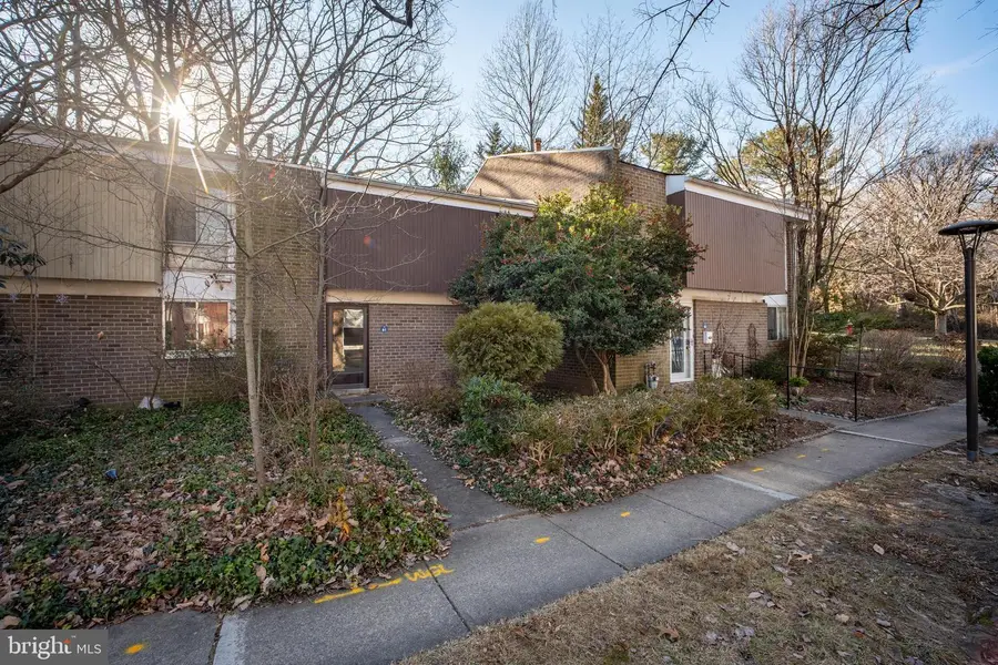 1781 Wainwright Dr, Reston, VA 20190 - #3