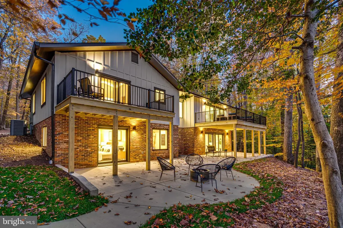 108 Interpromontory Rd, Great Falls, VA 22066 - Image #1