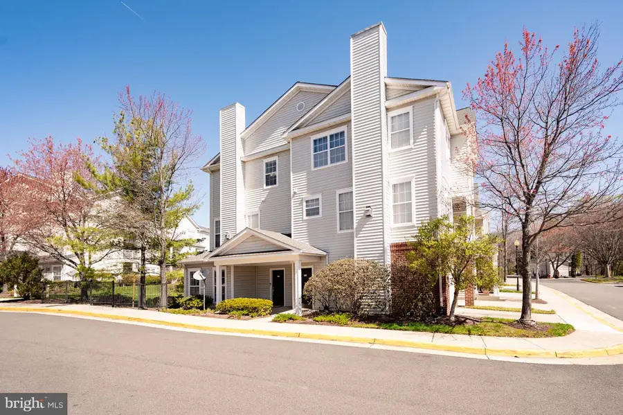 13048 Cabin Creek Rd #13048, Herndon, VA 20171 - #3