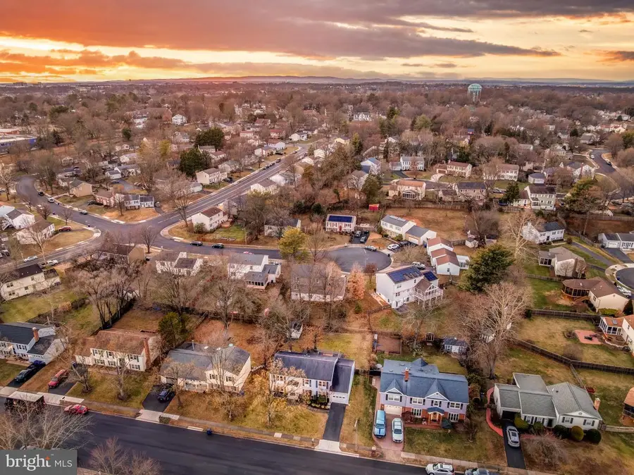 1109 Devon St, Herndon, VA 20170 - Image #3